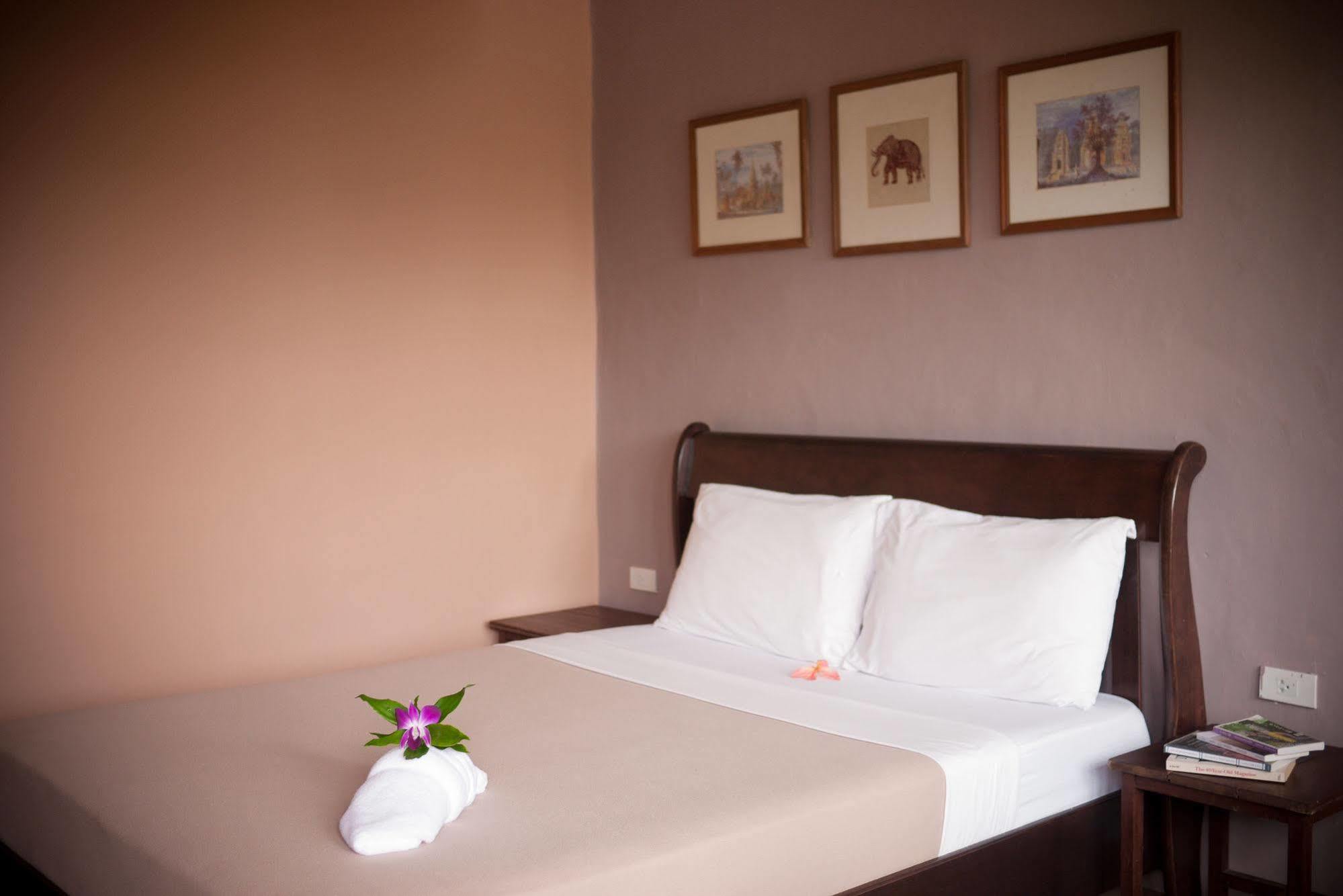 酒店 Phuket Siam - Sha 2*